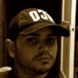 Meet your Posher, Carlos tec